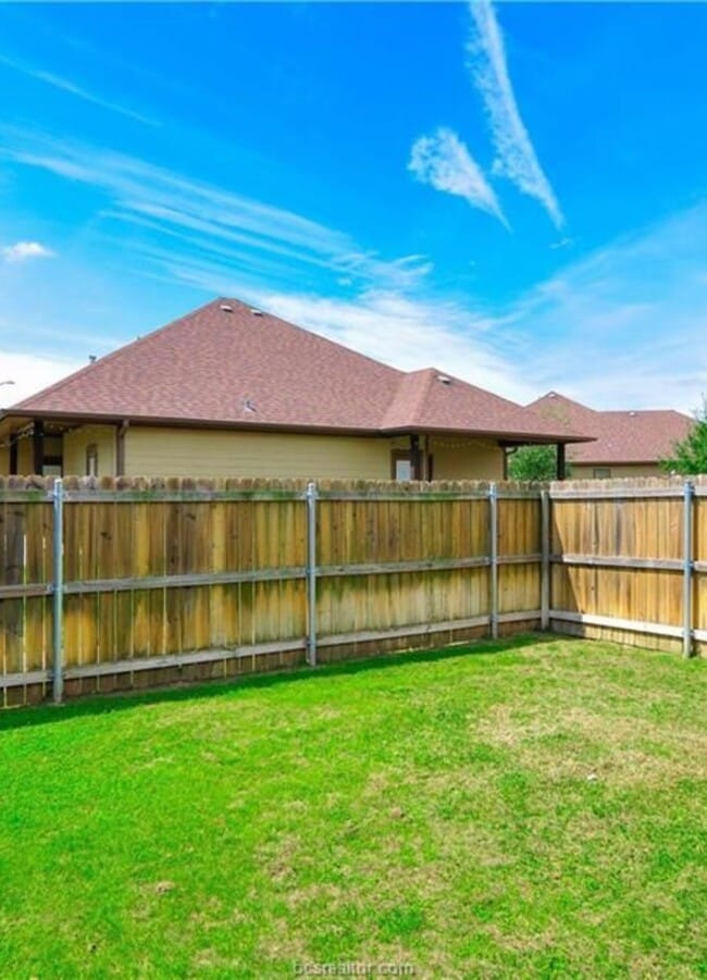 Building Photo - 3118 Cullen Trail