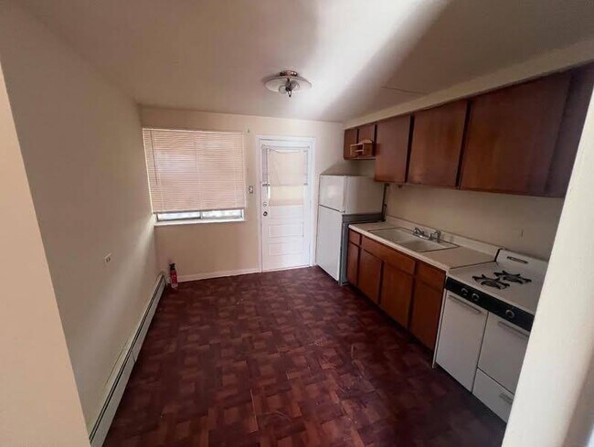 Building Photo - 3133 S 48th Ct