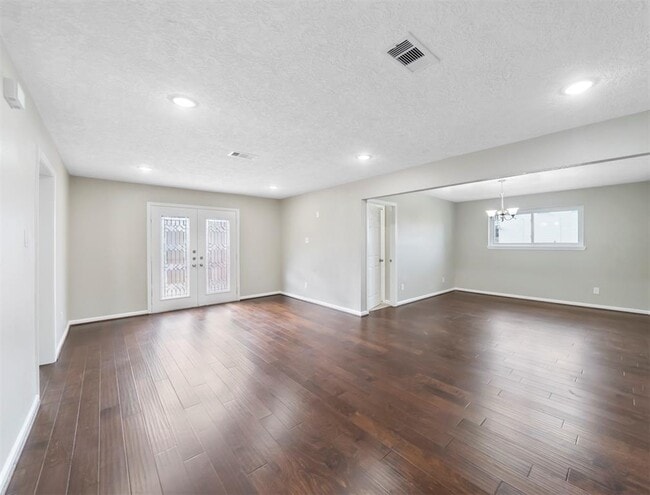 Building Photo - 1202 37th St