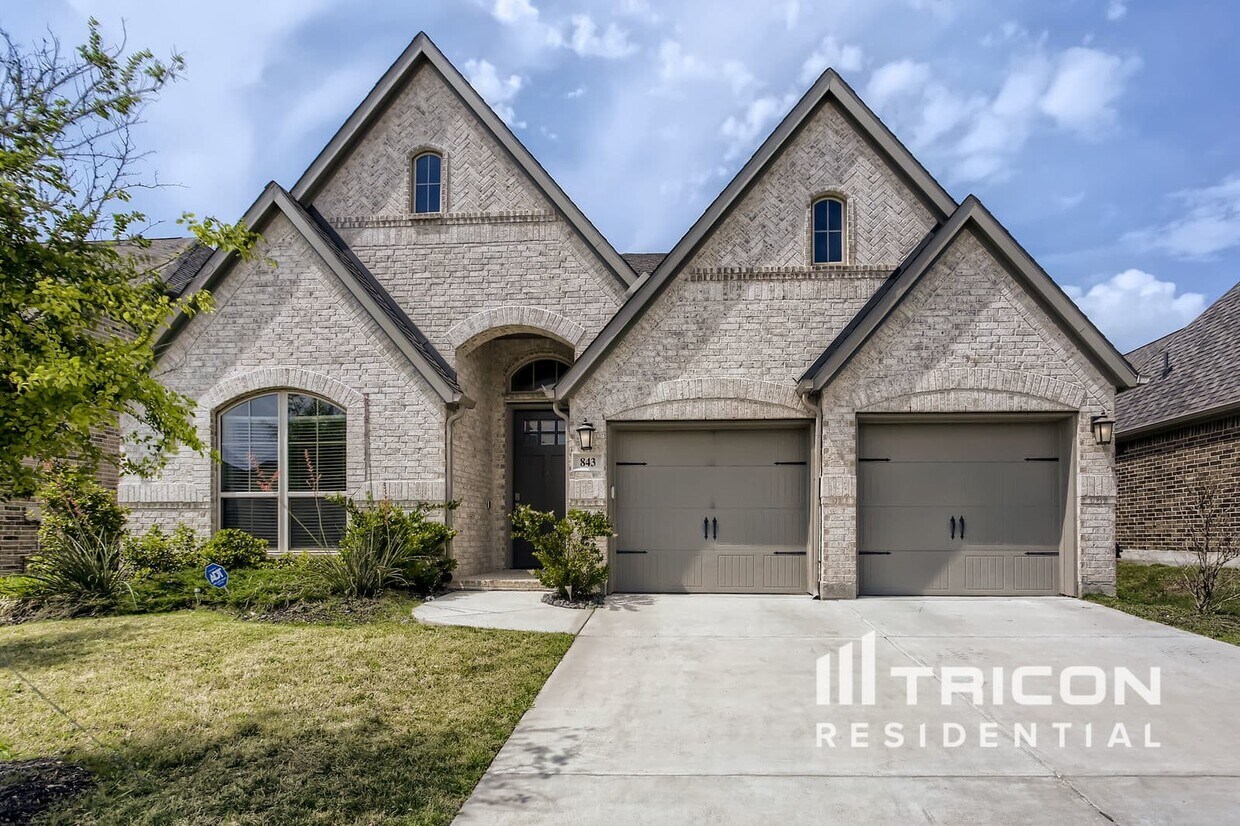 Foto principal - 843 Knoxbridge Rd