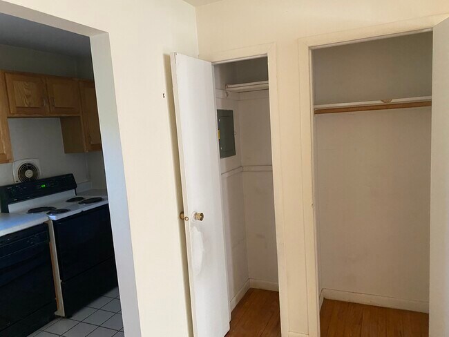 Foto del edificio - 136 S Chestnut St