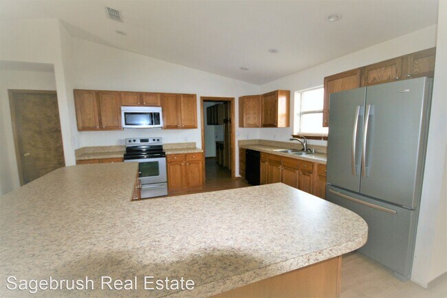 Building Photo - 3 br, 2 bath House - 3733 W. Brady Ave.