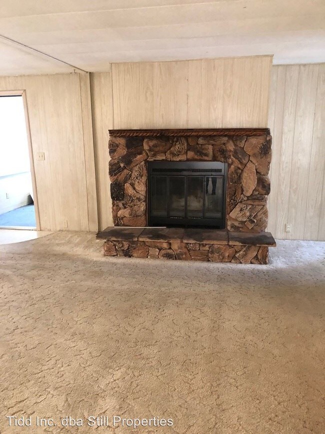 Building Photo - 3 br, 2 bath House - 200 Rimrock
