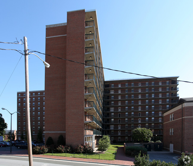 Foto del edificio - UNC-CH Morrison Residence Hall