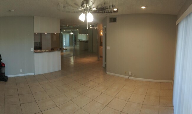 Building Photo - 677 Trace Cir