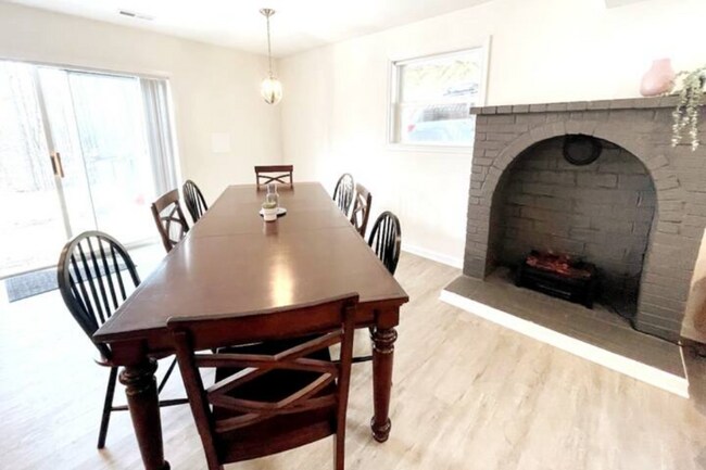 Foto del edificio - 7258 Baldwin Ridge Rd