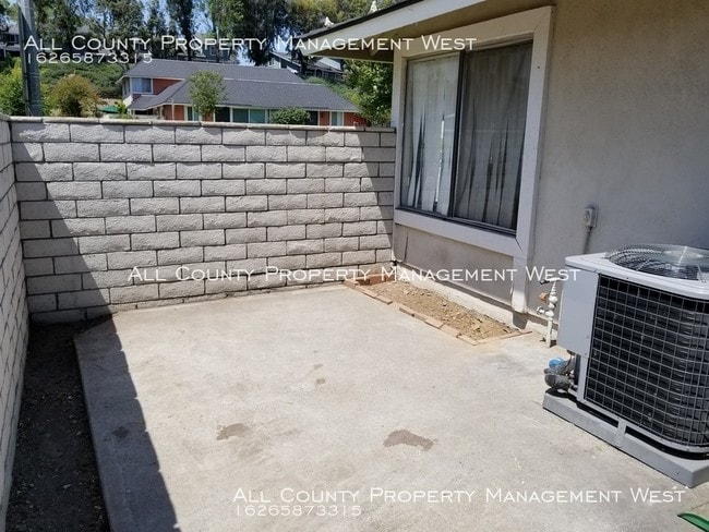 Building Photo - 1316 E Fairgrove Ave