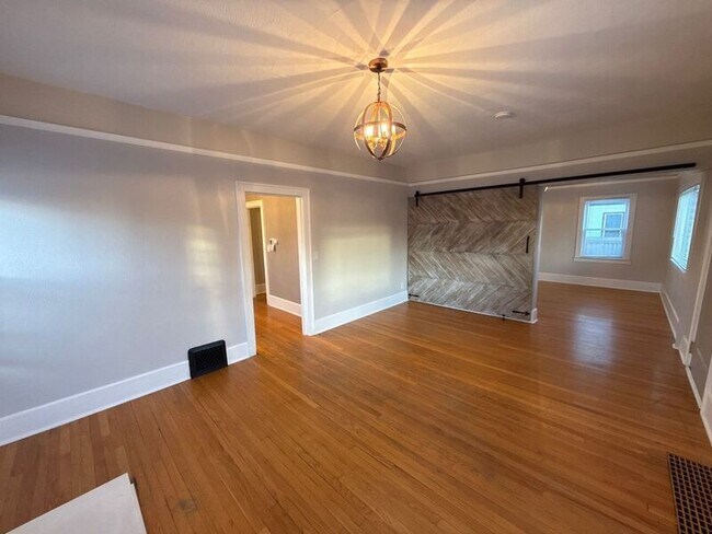 Foto del edificio - 1615 D St NE