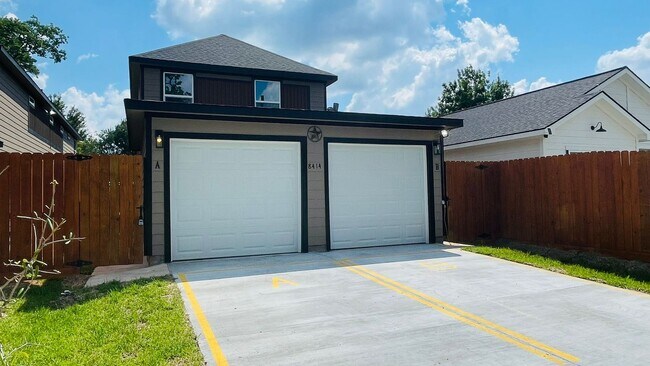 Photo - ? Live in Style: 3-Bed, 2.5-Bath Houston H... House