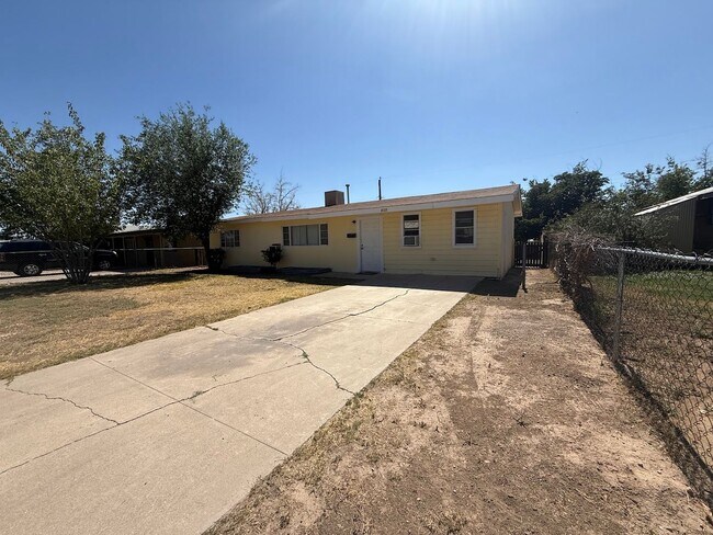 Foto del edificio - 809 Spruce Ave