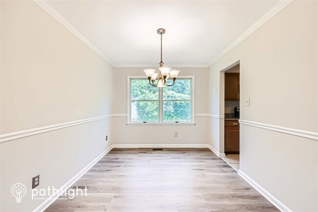 Foto del edificio - 9317 Ramblebrook Rd