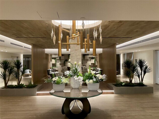 Foto del edificio - 2301 Collins Ave