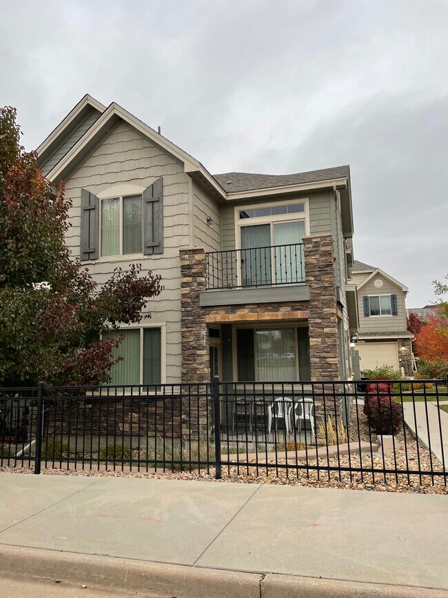 9030 E Phillips Ln, Centennial, CO 80112 Townhome Rentals in