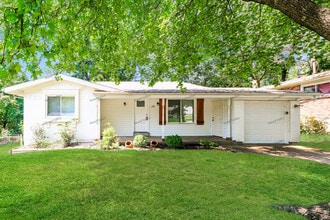 24 Brixworth Ct