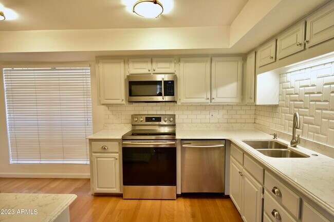 Foto del edificio - 5122 N 31st Way