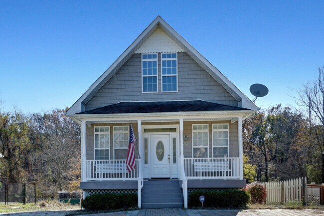 Foto del edificio - 35 Sweetmans Ln