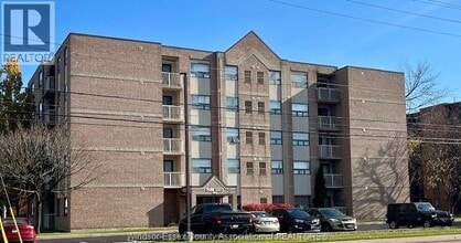 Building Photo - 1160 Lauzon Rd