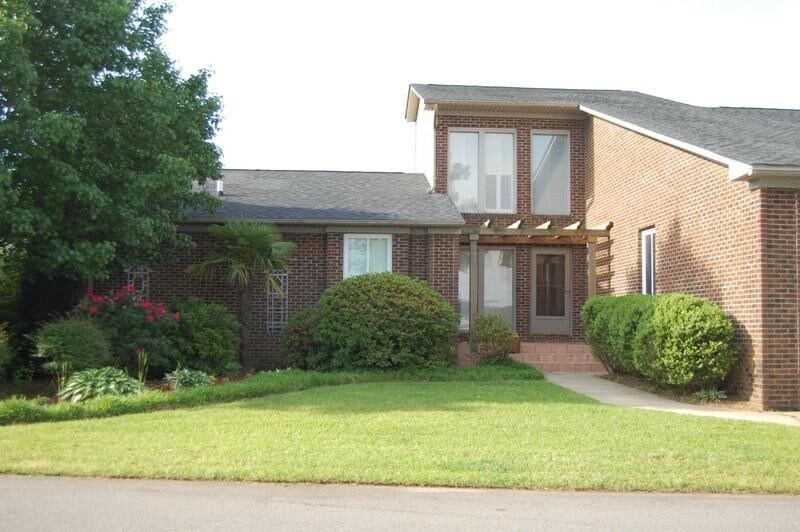 653 Castleberry Ct, Vass, NC 28394 House Rental in Vass, NC