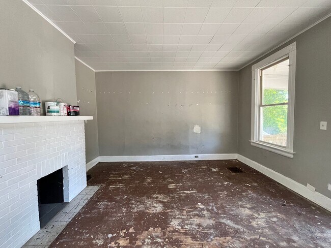 Building Photo - Under Renovation! 1661 Dewey Ave. | 3 BR 1...