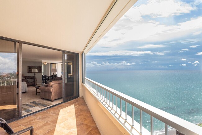 Building Photo - 5070 N Ocean Dr
