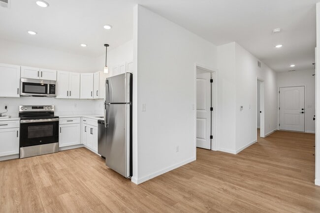 Building Photo - The Boulders at Moscow Mills Villas(BMM1)