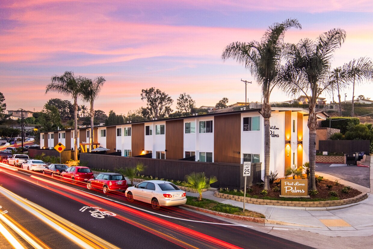 Primary Photo - Point Loma Palms