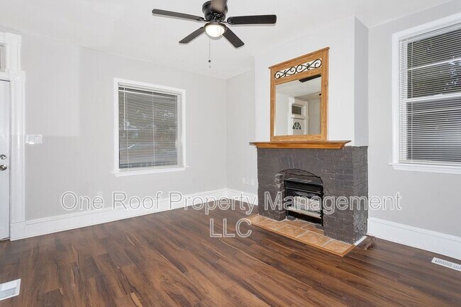 Foto del edificio - 3006 Brooklyn Ave