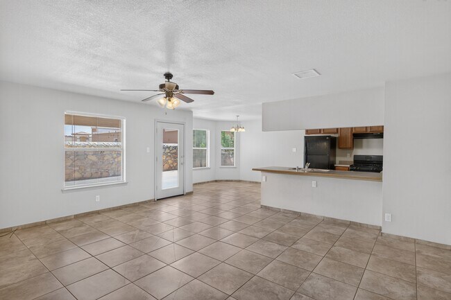 Foto del edificio - 608 Cactus Creek Pl