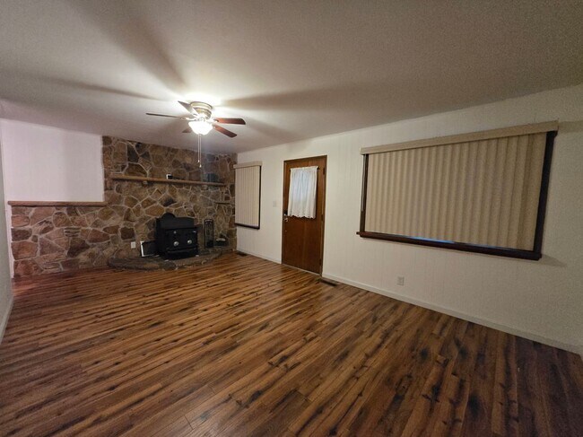 Building Photo - 295 Bilbrey Rd