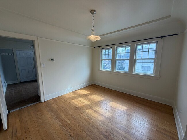 Foto del edificio - 2572 N 66th St