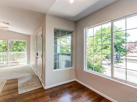 Foto del edificio - 8416 Pebble Creek Way