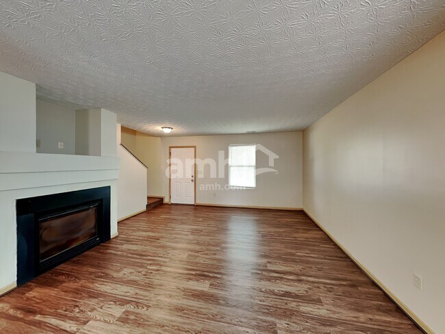 Building Photo - 7468 Hemrich Dr