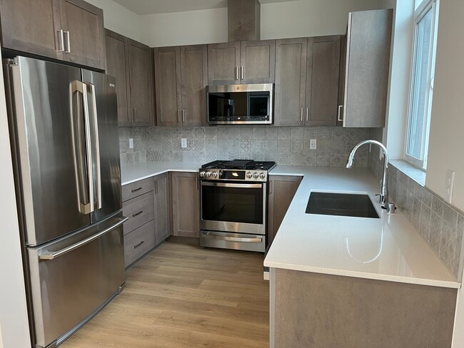 Building Photo - 3629 1st Ave NW