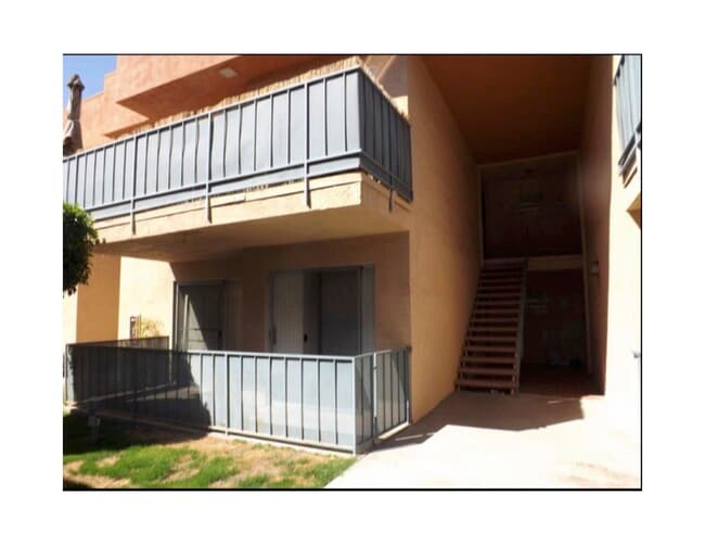 Building Photo - 400 N Sunrise Way