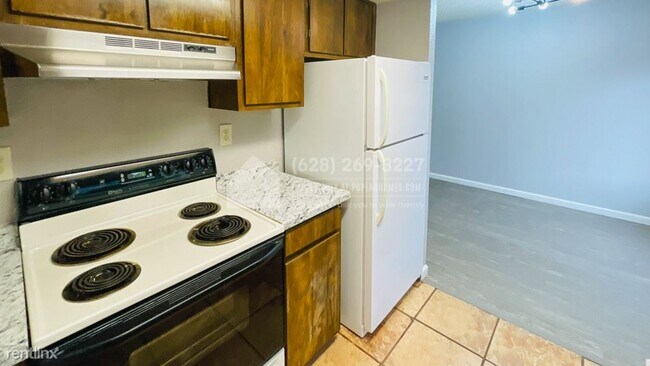 Building Photo - 2 br, 2 bath Triplex - 8954 Rancho Grande ...