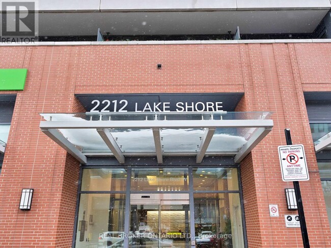 Building Photo - 2212-2212 Lake Shore Blvd W