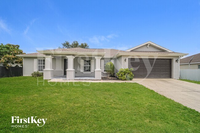 Building Photo - 629 NE Juanita Ct
