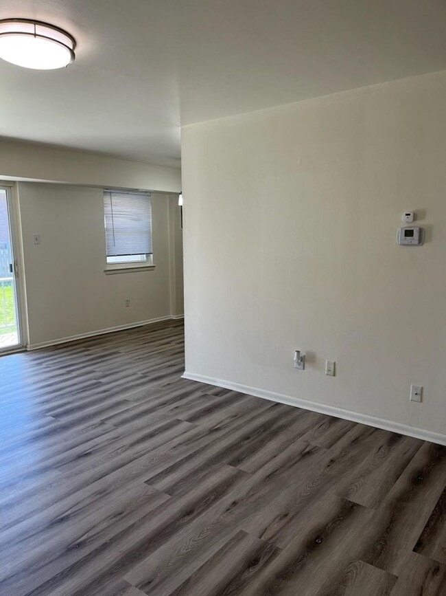 Building Photo - GWYNEDD CLUB 1BR CONDO AVAIL. IMMEDIATELY!