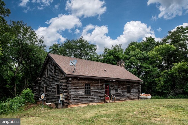 Building Photo - 4282 Bushy Mountain Rd