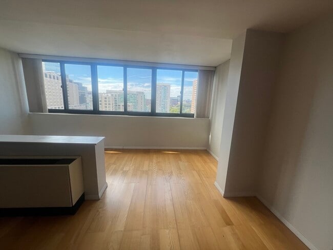 Foto del edificio - 9 Hawthorne Pl