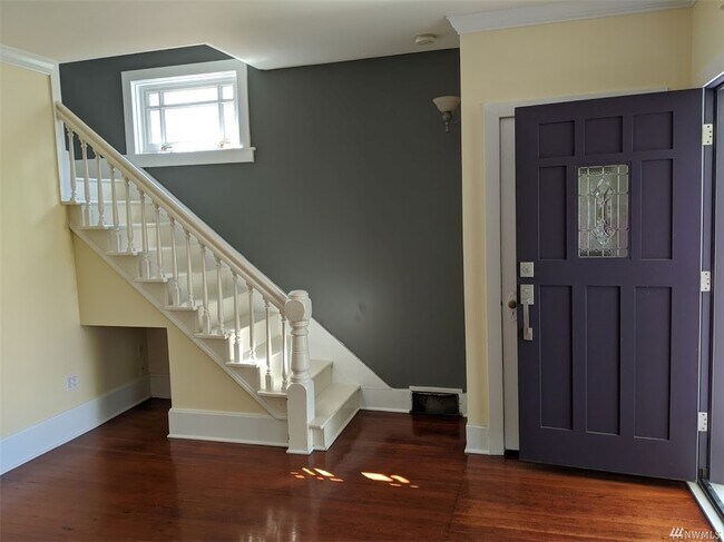 Foto del edificio - 2215 N 59th St