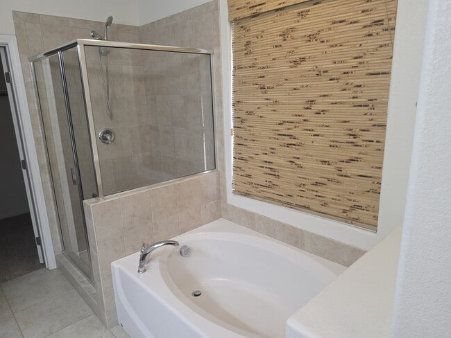 Building Photo - 4 Bedrooms PLUS loft and office/den in Cadence!