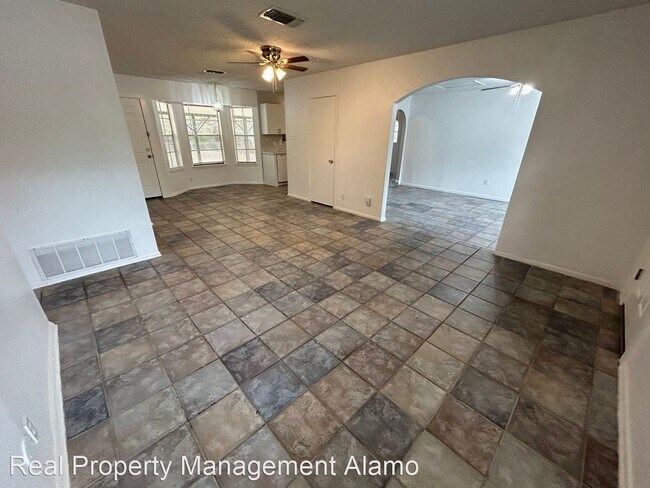Building Photo - 3 br, 1 bath House - 7338 Marble Creek Dr