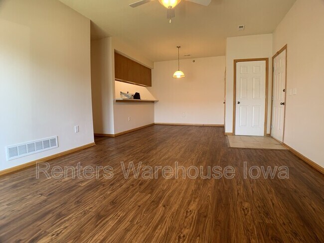 Foto del edificio - 8601 Westown Pkwy