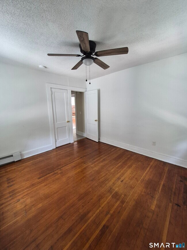 Building Photo - 73 Brooklawn St