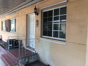 Building Photo - 751 SW 10th St