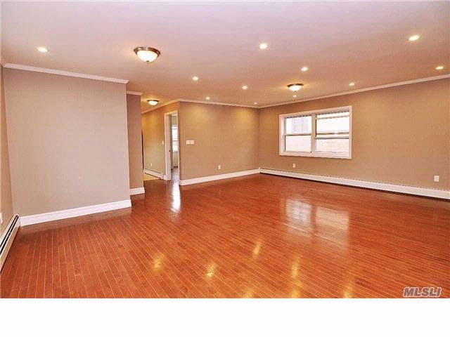 Foto principal - 6120 173rd St