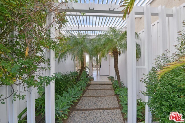 Foto del edificio - 1901 Westridge Terrace