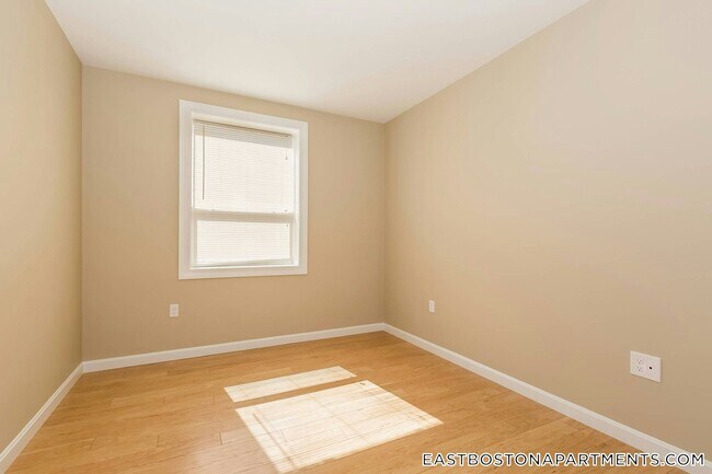 Building Photo - 34 Decatur St