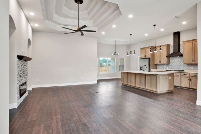 Building Photo - 1501 Vintage Oaks Cir